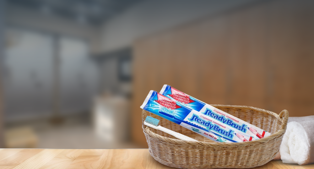 Ready brush prepasted outlet toothbrush